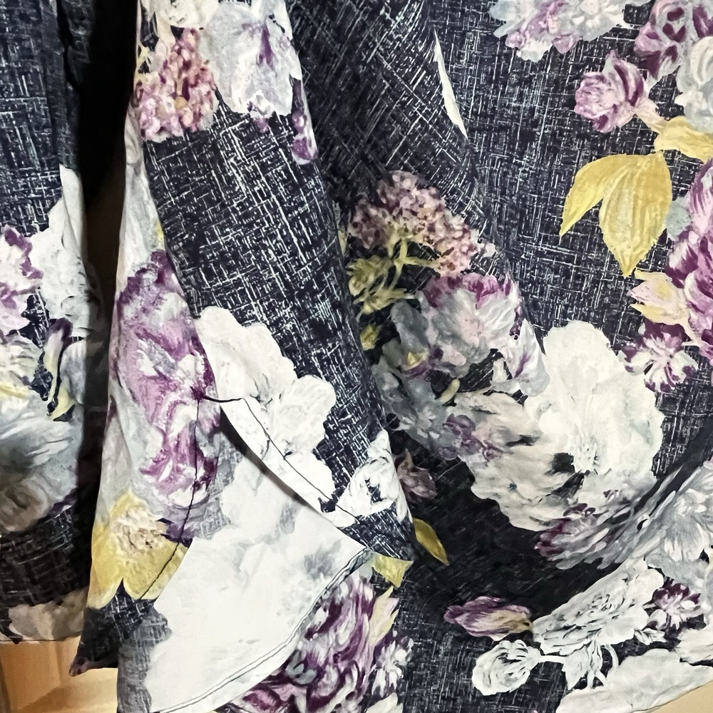 Chico's Floral Button Up Blouse Women's 1 Med Blue Long Sleeve Pastel Bloomcore - Picture 7 of 9